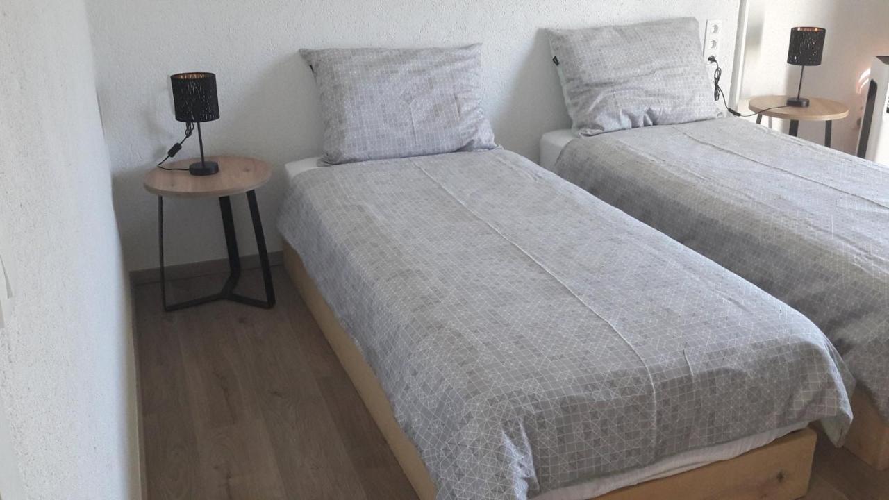 Hotel B&B Mama Mia 奥布罗瓦茨 外观 照片